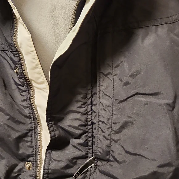 Men's Winter Jacket (M) - Picture 4 of 12